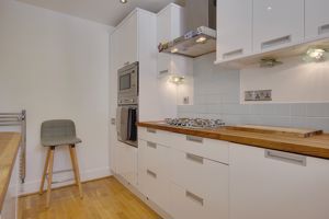 Kitchen- click for photo gallery